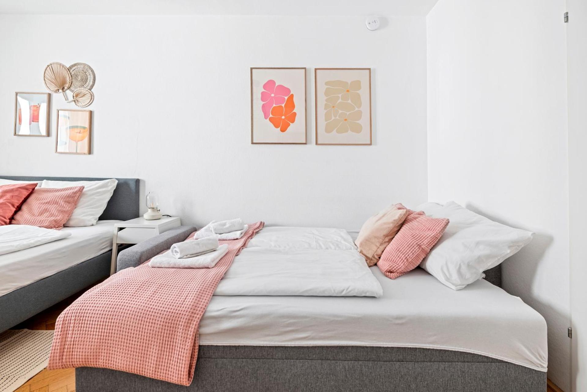 Appartement 2 Bedroom In Neubau, 6 Min To Center Wenen