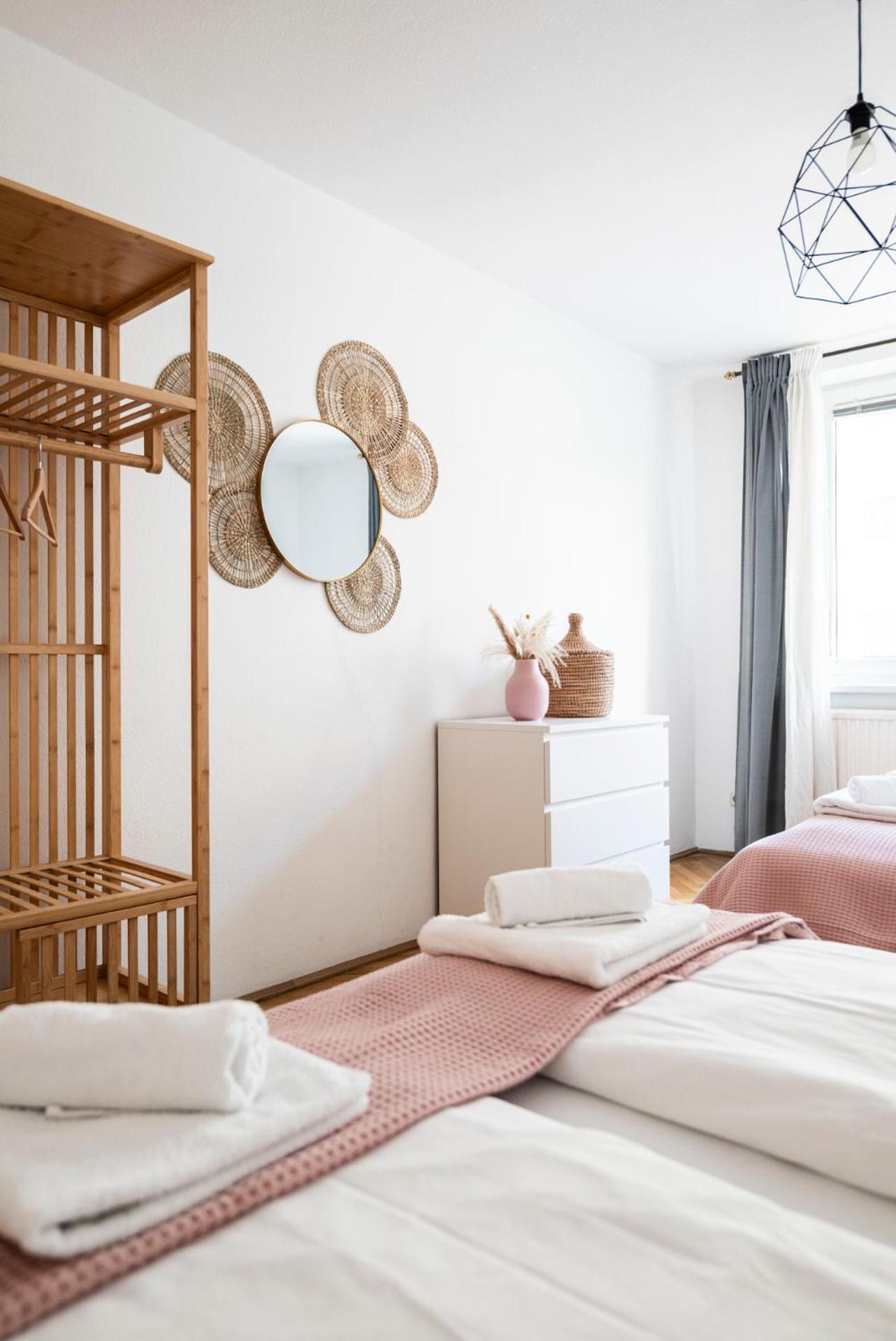 Appartement 2 Bedroom In Neubau, 6 Min To Center